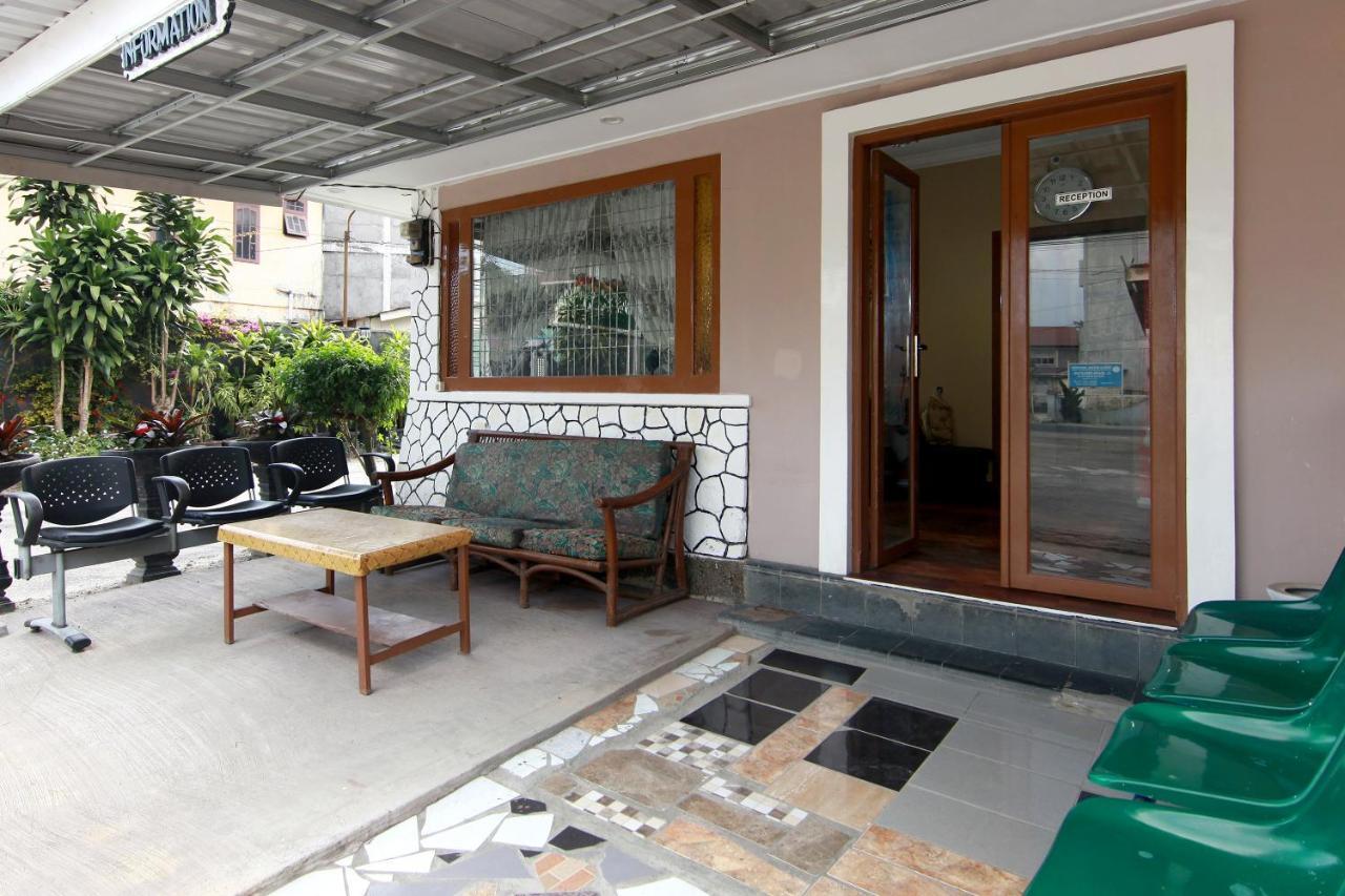 Oyo 799 Hotel Dieng Berastagi Exteriör bild